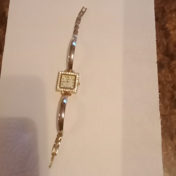 Sophie SS Silver Tone Ladies Wrist Watch - Picture 3 of 3